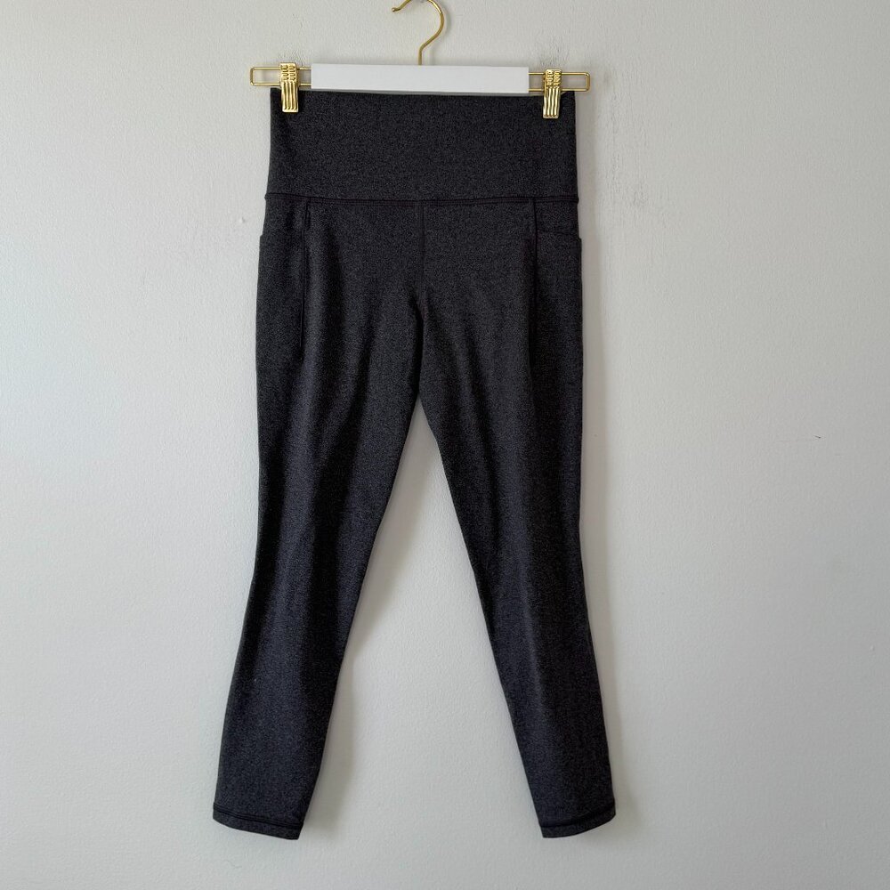 Athleta Salutation Stash Pocket ll 7/8 Tight in Gray